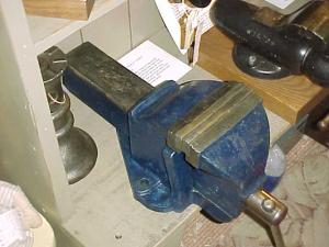 ERON 150 STATIONARY MASSIVE VISE FRESH PICKED ANTIQUES